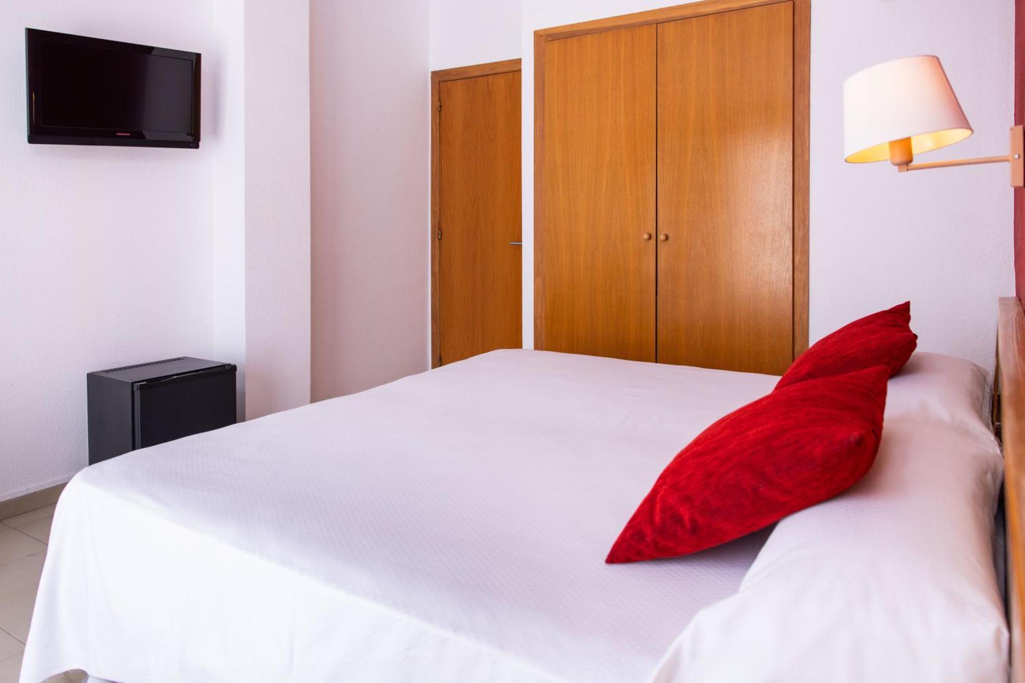 Hotel Rvhotels Mar De Tossa 3*